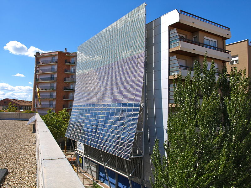 Façana fotovoltaica